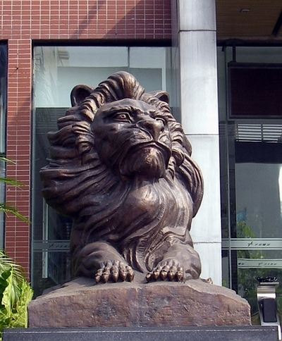 深圳酷派信息港定做的銅獅